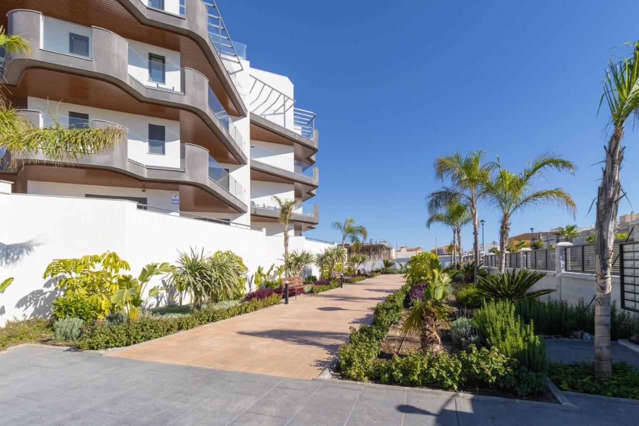 Marinsa Beach, 1 Bedroom With Seaview Torrox Exterior photo